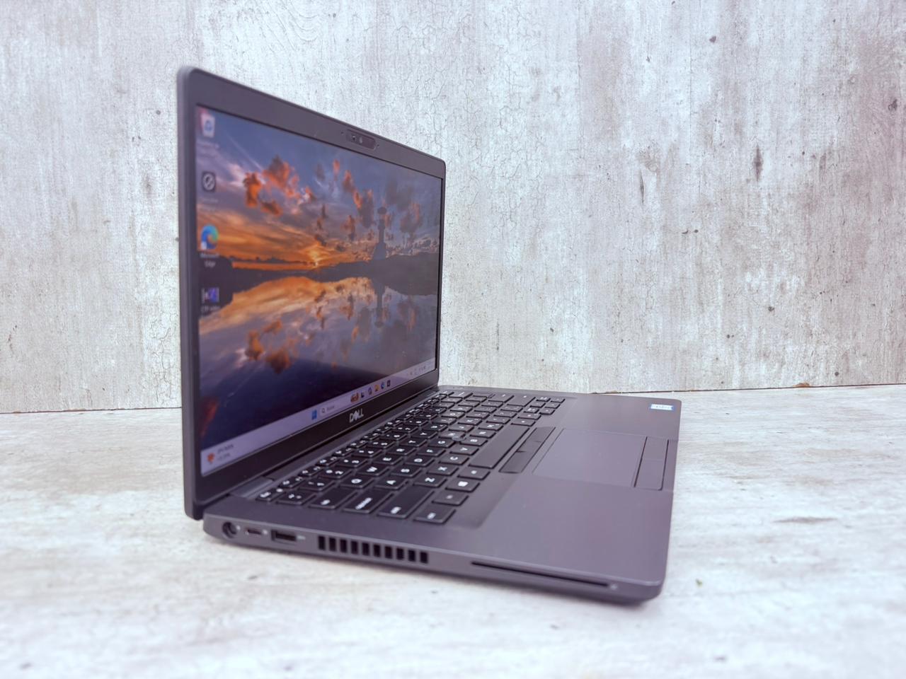 Dell Latitude  5400